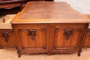 Louis XV style Desk in Walnut, France 19th century