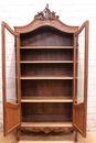 Louis XV style Bookcase in Walnut, France 19th century