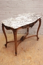 Louis XV style Center table in walnut and marble, France 19th century