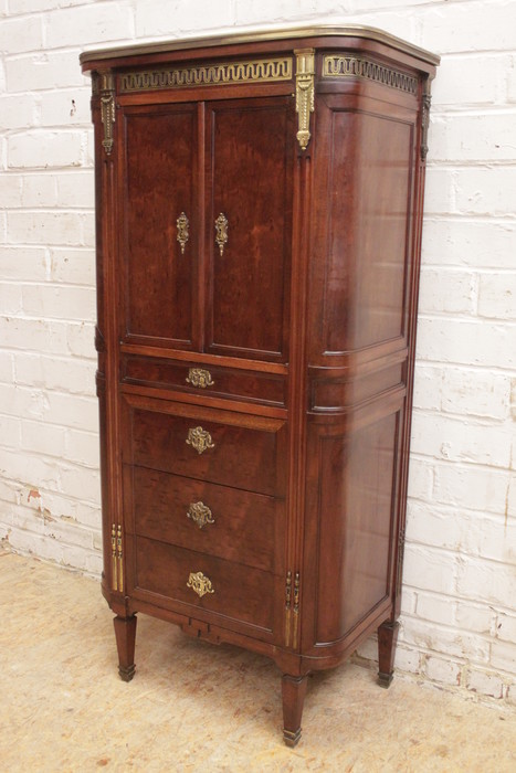 Louis XVI cabinet with drawers and fine bronze