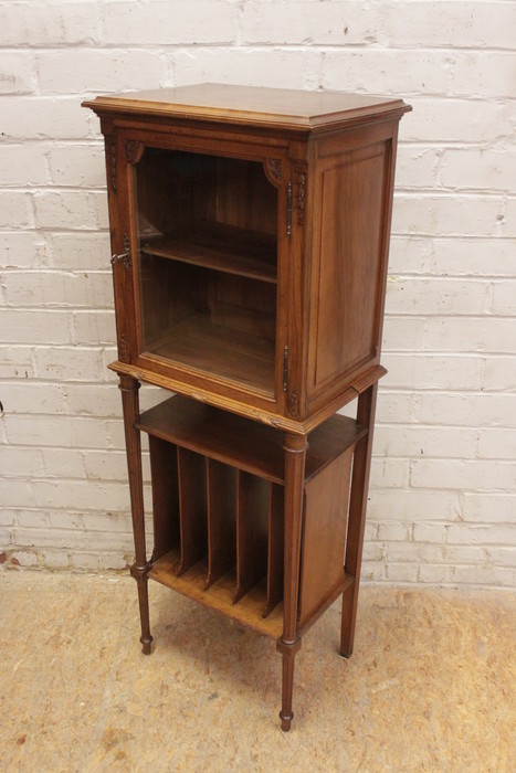 Louis XVI display cabinet in walnut