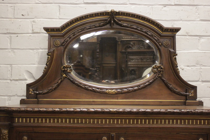 Louis XVI display cabinet in walnut with gilt accents