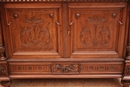 Louis XVI style Commode in Walnut, France 19th century