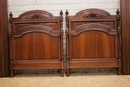 Louis XVI style Twin beds in Walnut, France 1900