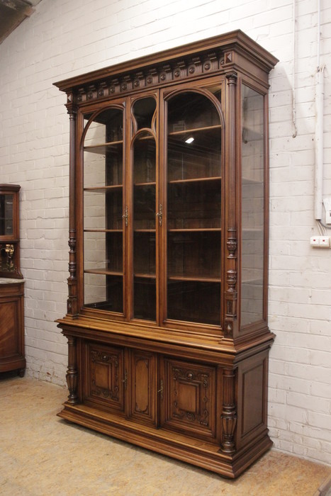 Monumental renaissance style showcase in walnut