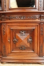 Henri II style Bookcase in Walnut, France 19th century