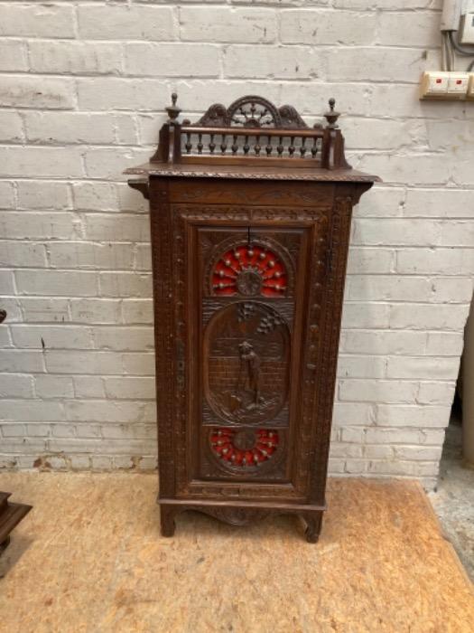 Narrow Breton cabinet in oak