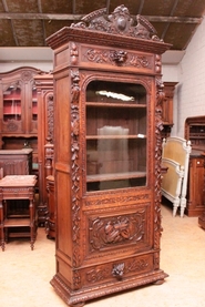 narrow oak hunt bookcase in oak