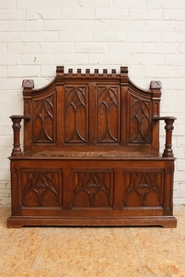 Oak gothic Hall bench