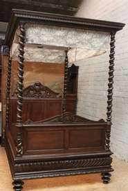 Oak hunt barley twist canopy bed