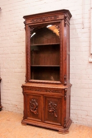 Oak hunt gun cabinet