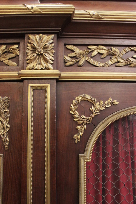 Quality 3 door Louis XVI bookcase in mahogany and bronze