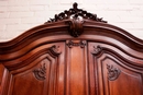 Louis XV style Cabinet in Walnut, France 19th century