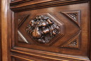 Renaissance style Cabinet in Walnut, France 19th century