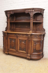 Quality renaissance cabinet in walnut