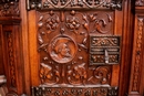 Renaissance style Cabinet in Walnut, France 19th century