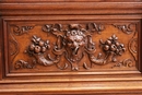 Renaissance style Display cabinet in Walnut, France 19th century