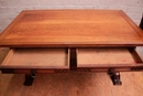 Renaissance style Desk table in Walnut, France 19th century