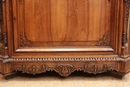 Regency style Cabinet in Walnut, France 19th century