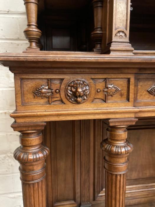 Renaissance cabinet in walnut