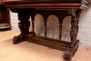 Renaissance style Center table in Walnut, France 19th century