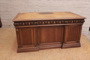 Renaissance style Desk in Walnut, France 19th century