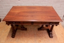 Renaissance style Desk table in Walnut, France 19th century