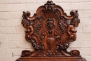Renaissance style Bench in Walnut, italie 19th century