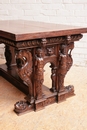 Renaissance style Table in Walnut, France 19th century