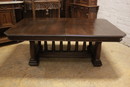 Renaissance style Table in Walnut, France 19th century