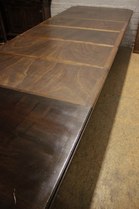 Renaissance table in walnut signed Haentges  open 450 cm !!!