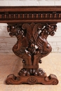 Renaissance style Table in Walnut, France 19th century