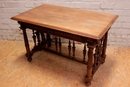 Renaissance style Desk in Walnut, France 19th century