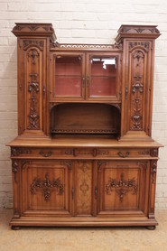 Renaissance/art nouveau Cabinet in walnut