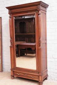 Single door Henri II armoire in walnut