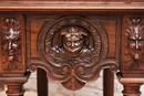 Renaissance style Desk in Walnut, France 19th century