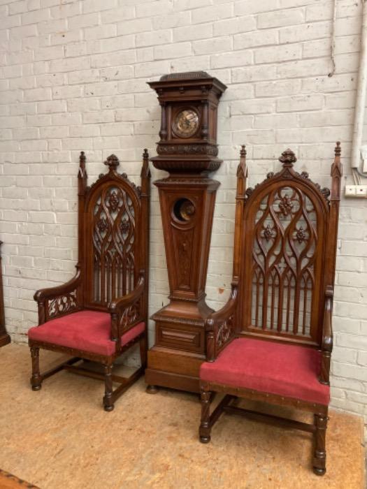 The best gothic throne arm chairs in walnut 180 cm tall