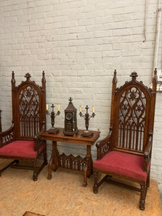 The best gothic throne arm chairs in walnut 180 cm tall