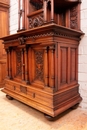 Renaissance style Display cabinet in Walnut, France 19th century