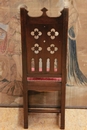 Gothic style Table & chairs in Walnut, France 19th century