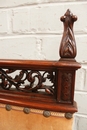 Henri II style sofa in Walnut, France 19th century