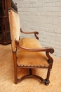 Henri II style sofa in Walnut, France 19th century