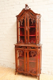 Walnut Liège Louis XV display cabinet