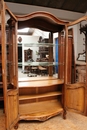 Louis XV style Display cabinet in Walnut, France 1900