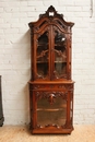 Louis XV style Display cabinet in Walnut, Belgium 19th century