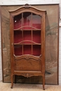 Louis XV style Display cabinet in Walnut, France 1900