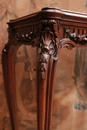 Louis XV style Display table in Walnut, France 19th century