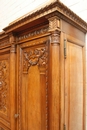 Renaissance style Bookcase in Walnut, France 19th century