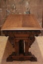 Renaissance style Table in Walnut, France 19th century