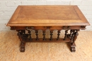 Renaissance style Desk table in Walnut, France 19th century